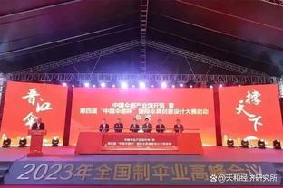 官方：莱诺与富勒姆续约至2027年，附带1年续约选项